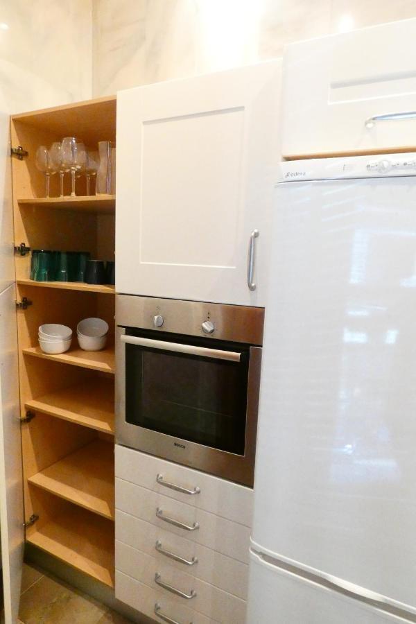 Homeyseville-Luxury Apartment Arenal 6 Pax, Parking Optional Bagian luar foto