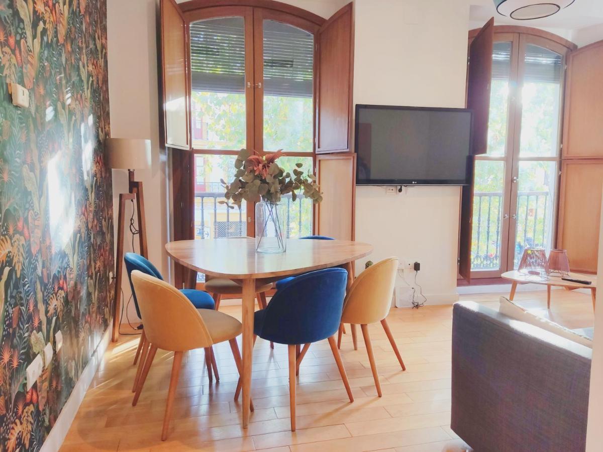 Homeyseville-Luxury Apartment Arenal 6 Pax, Parking Optional Bagian luar foto