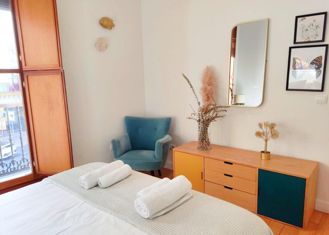 Homeyseville-Luxury Apartment Arenal 6 Pax, Parking Optional Bagian luar foto